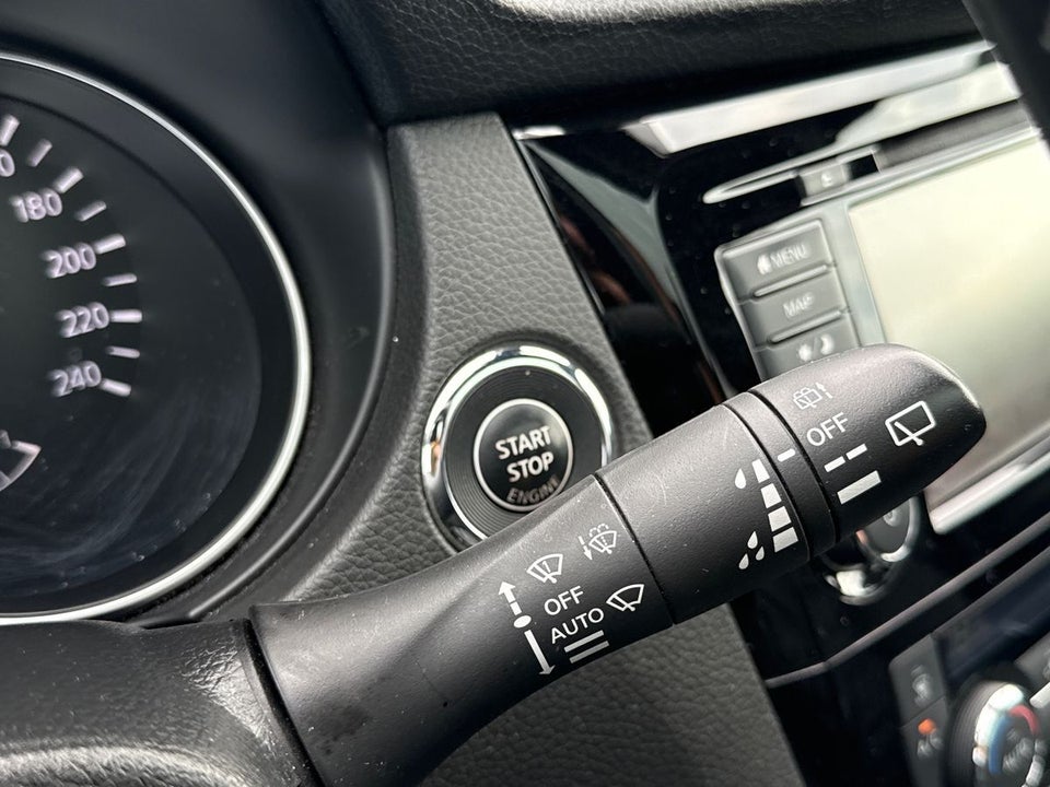 Nissan Qashqai 1,3 Dig-T 140 Tekna+ Dynamic 5d