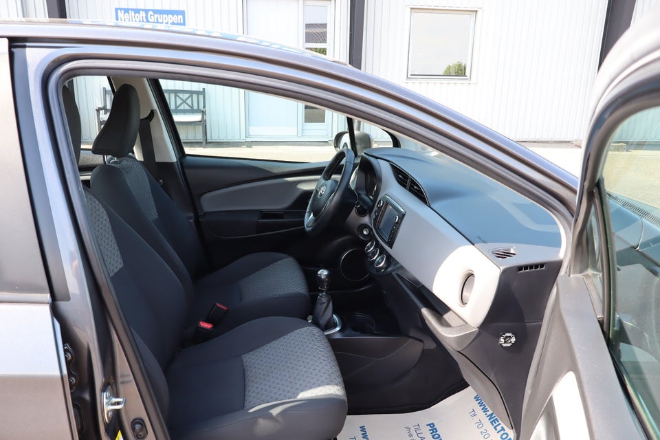 Toyota Yaris 1,3 VVT-i T2 Premium Luksus 5d