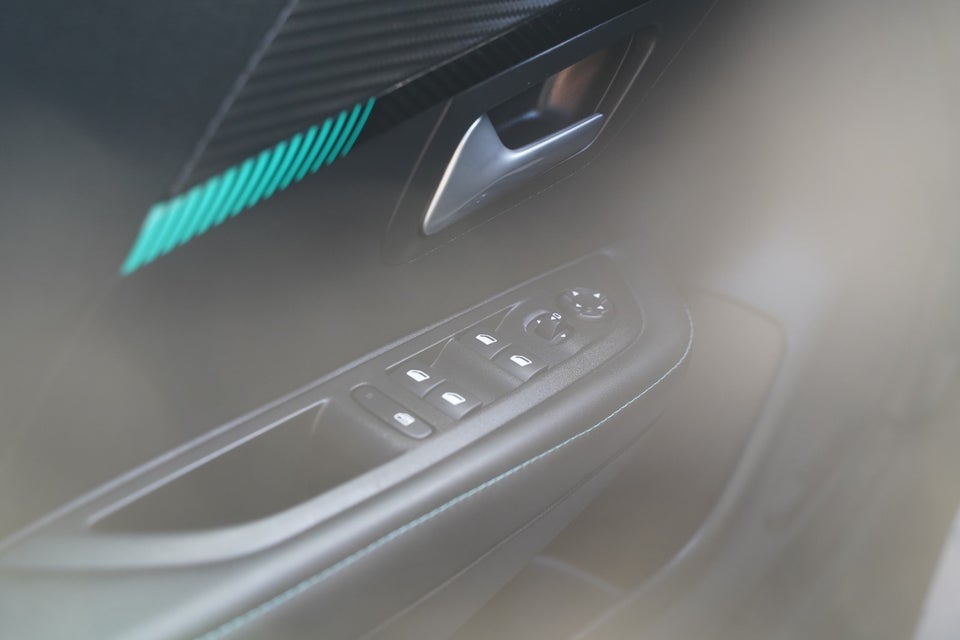 Peugeot 208 1,5 BlueHDi 100 Allure Sky 5d