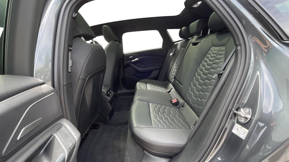 Audi A6 e-tron S-line pro performance Avant 5d