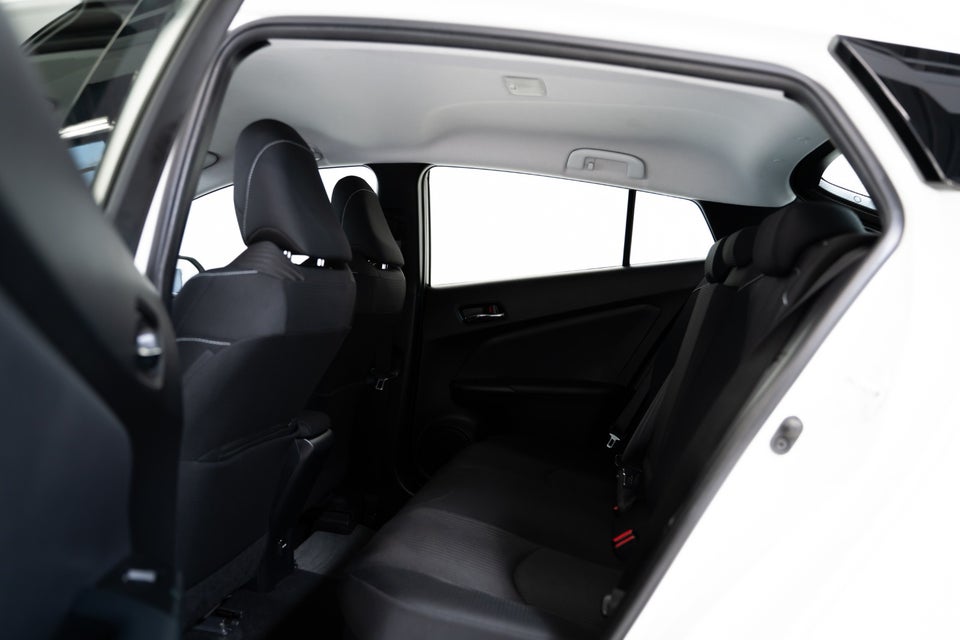 Toyota Prius 1,8 Plug-in Hybrid H4 MDS 5d