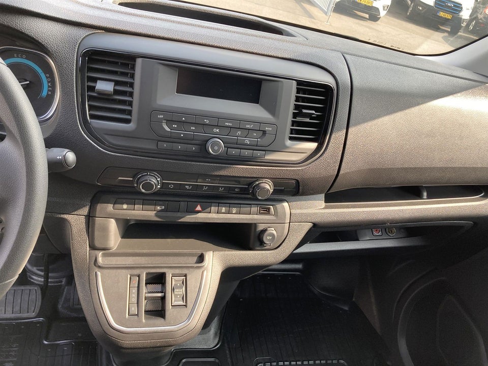 Toyota ProAce 75 Medium Comfort Master