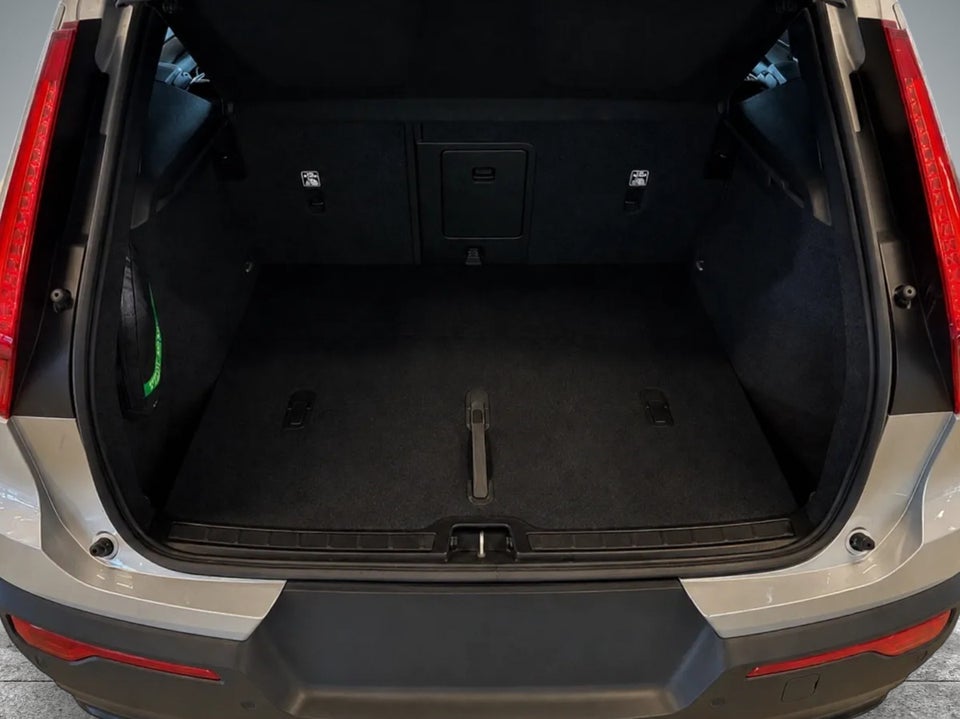 Volvo EX40 Extended Range Plus 5d