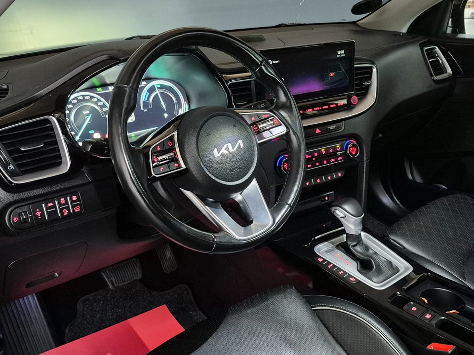 Kia XCeed 1,6 PHEV Upgrade DCT 5d