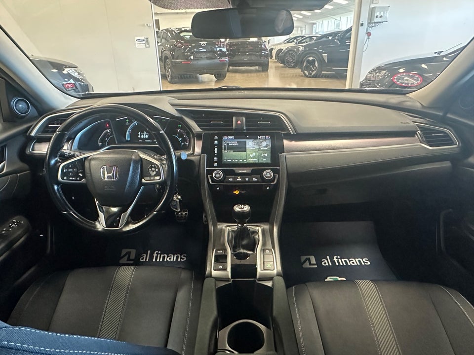 Honda Civic 1,6 i-DTEC Elegance 4d