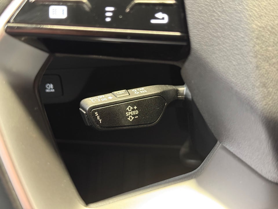 Audi Q4 e-tron 45 S-line quattro 5d