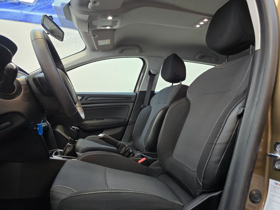 Renault Megane IV 1,2 TCe 100 Life 5d