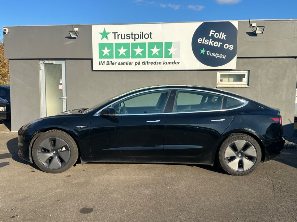 Tesla Model 3 Long Range AWD 4d