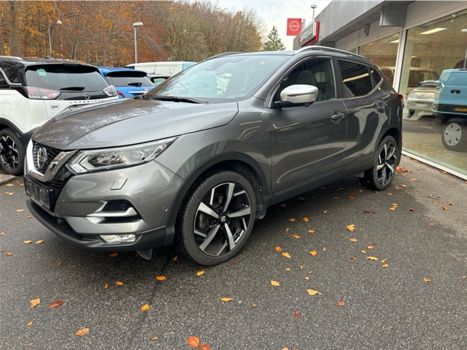 Nissan Qashqai 1,3 Dig-T 140 Tekna+ 5d