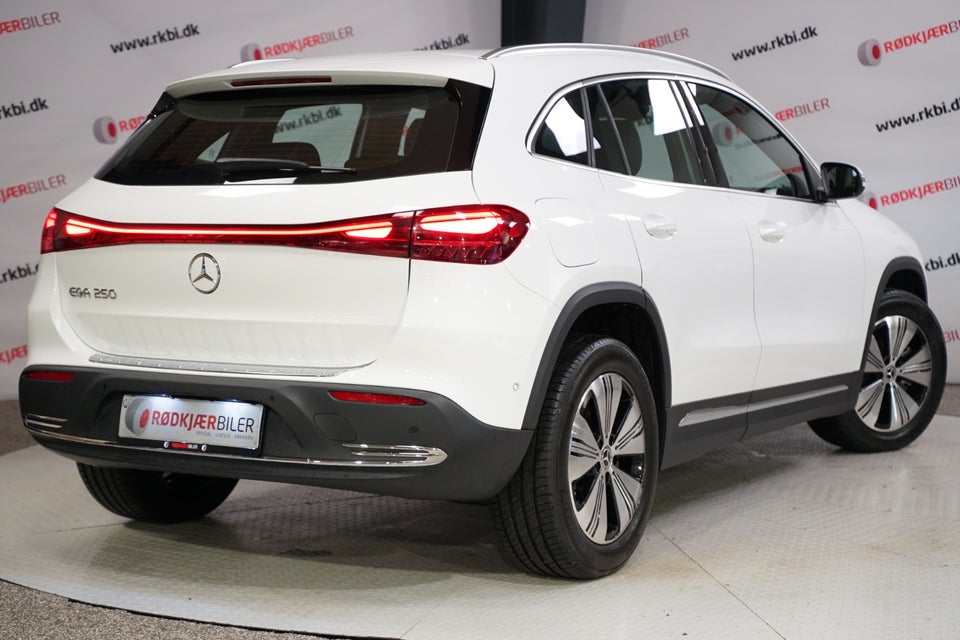 Mercedes EQA250 Progressive 5d