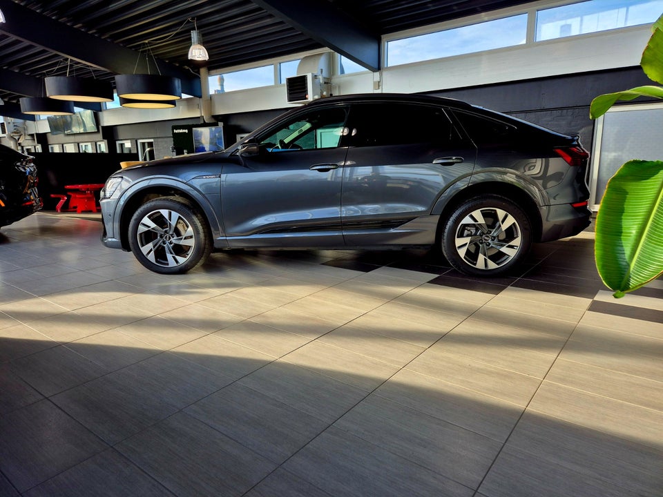 Audi e-tron 55 S-line Sportback quattro 5d