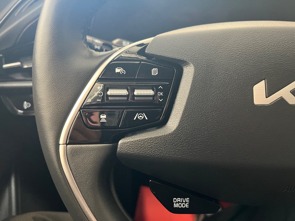 Kia Niro 64 EV Access Plus 5d