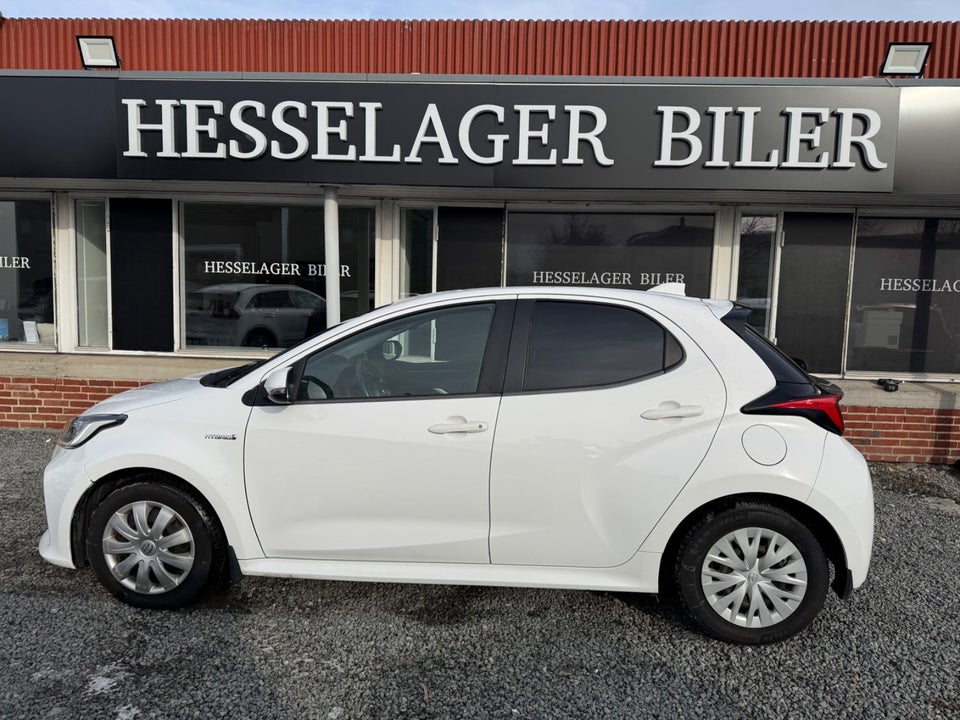 Toyota Yaris 1,5 Hybrid H3 Vision e-CVT 5d