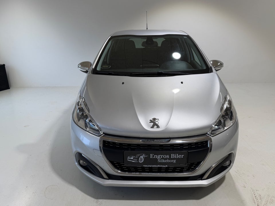 Peugeot 208 1,6 BlueHDi 100 Desire 5d