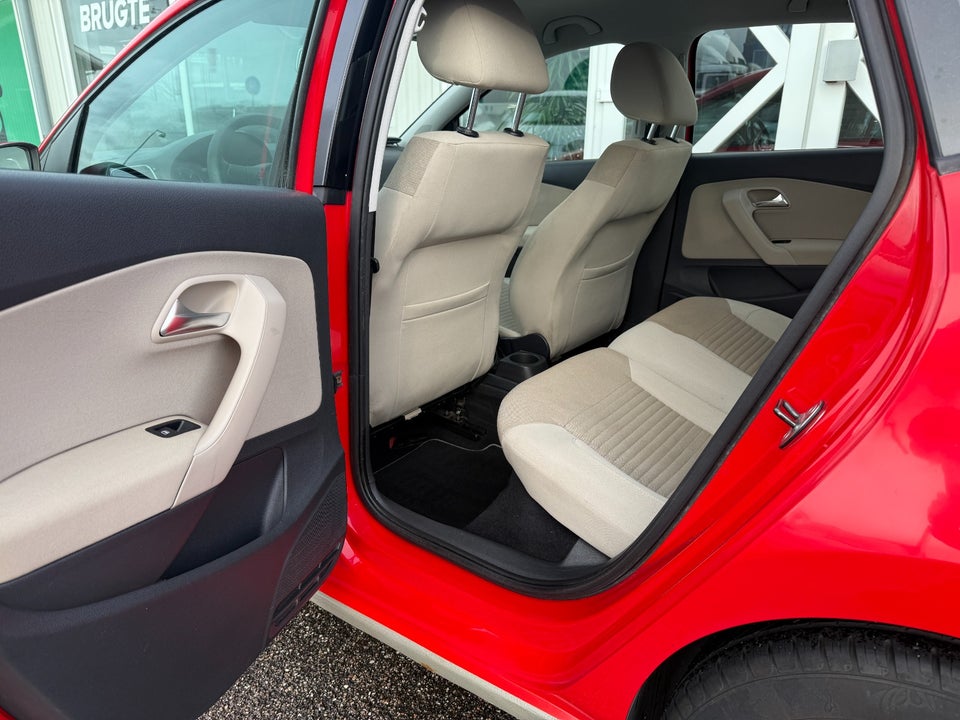 VW Polo 1,6 TDi 90 Comfortline BMT 5d