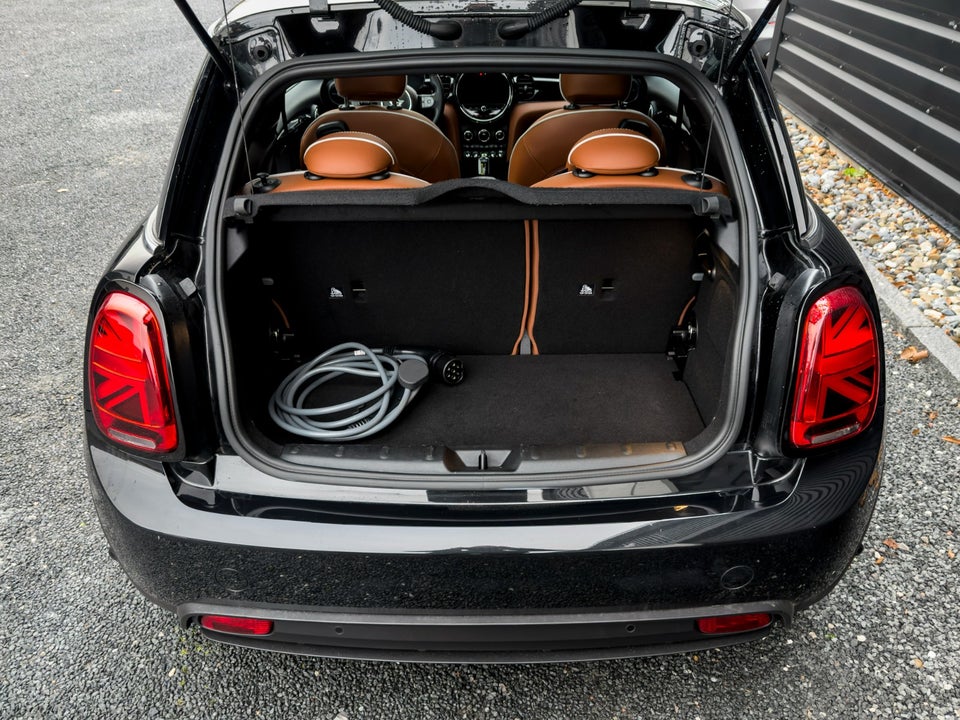 MINI Cooper SE Classic Trim 3d