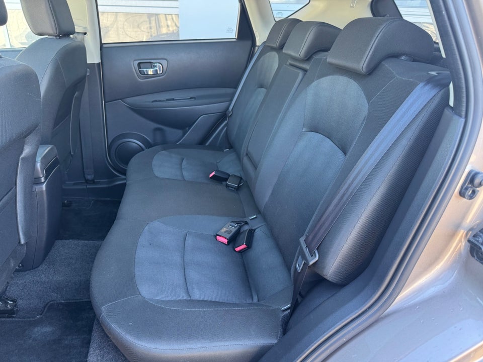 Nissan Qashqai 1,6 dCi Tekna 5d