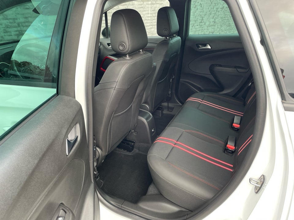 Opel Crossland 1,2 T 110 GS Line 5d