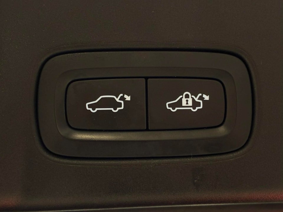 Volvo V90 2,0 T8 ReCharge R-Design aut. AWD 5d