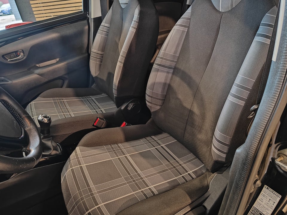 Peugeot 108 1,0 e-VTi 69 Allure 5d