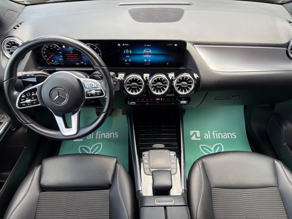 Mercedes EQA250 5d