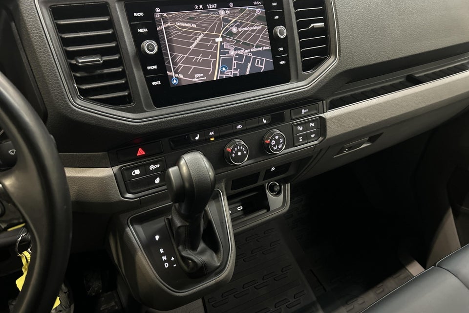 VW Crafter 35 2,0 TDi 177 Kassevogn L3H3 aut. 4Motion