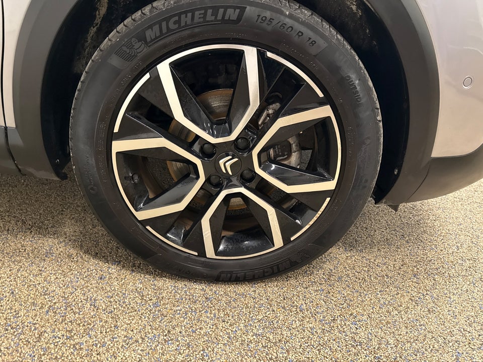 Citroën ë-C4 X 50 Shine 4d