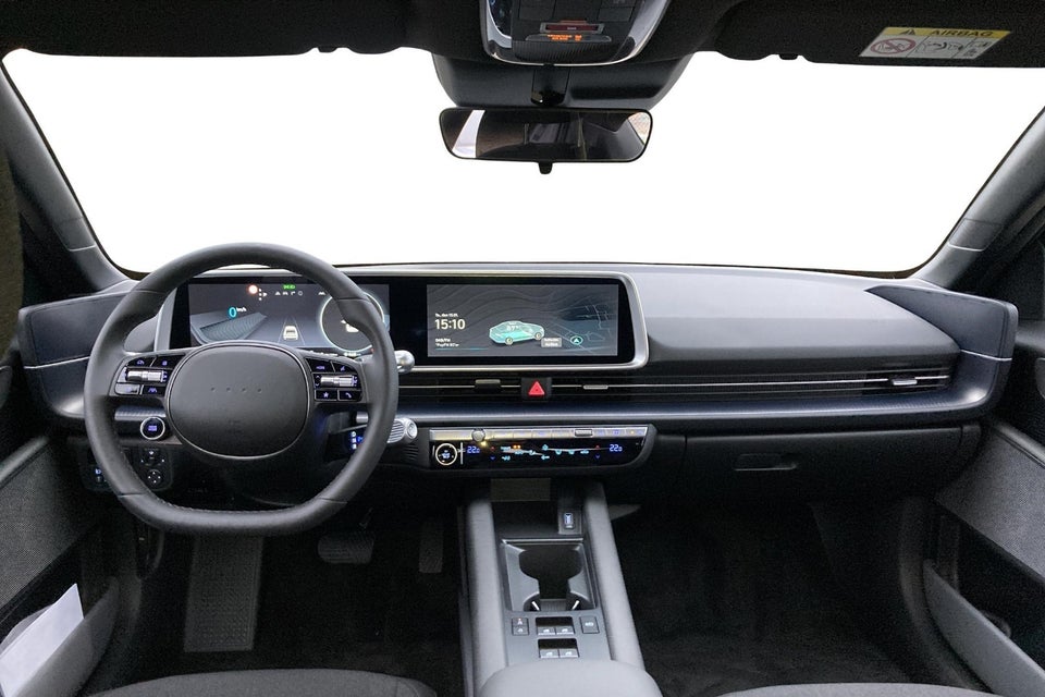 Hyundai Ioniq 6 77 Essential 4d