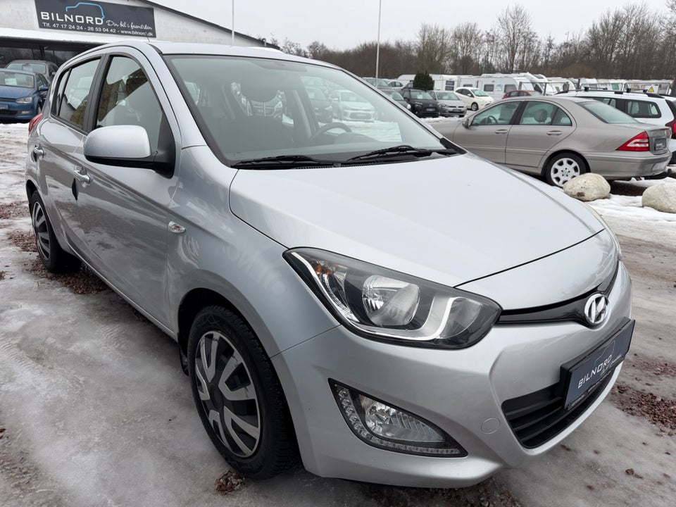Hyundai i20 1,25 Classic XTR 5d