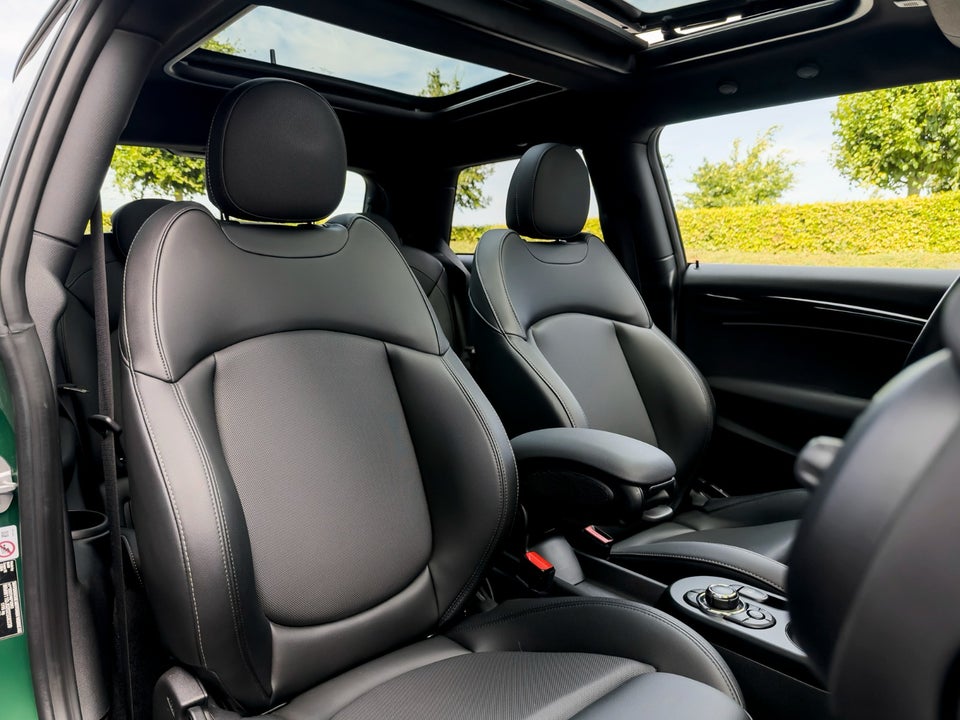 MINI Cooper SE Camden Edition 3d