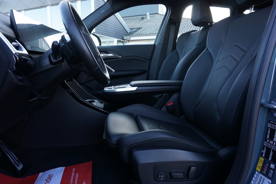 BMW iX1 xDrive30 Fully Charged M-Sport 5d