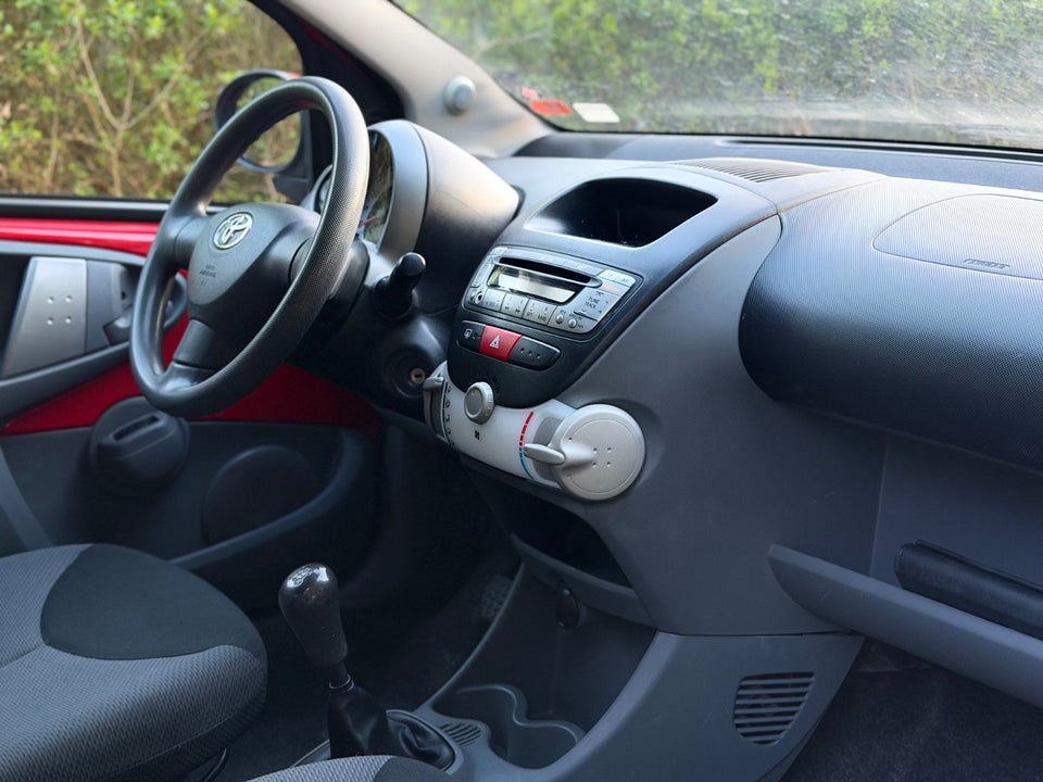 Toyota Aygo 1,0 Plus 5d