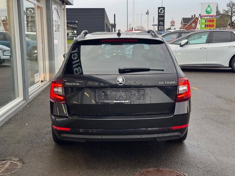 Skoda Octavia 1,6 TDi 115 Drive Combi DSG 5d