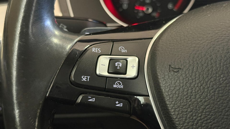 VW Passat 2,0 TDi 150 Highline Variant DSG 5d