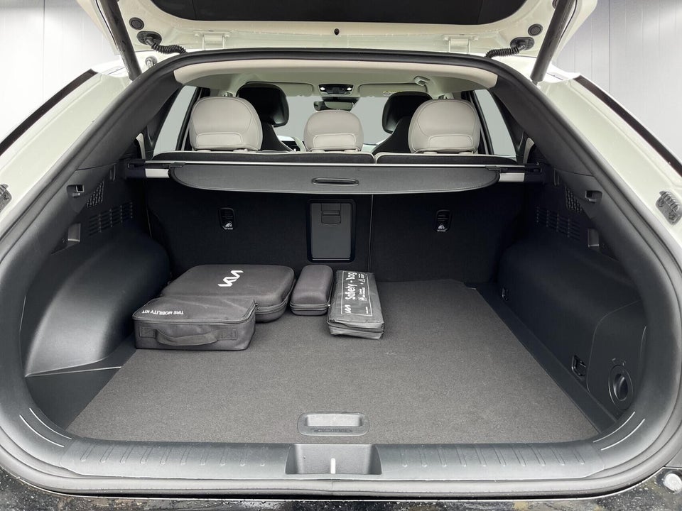 Kia EV6 84 Long Range Upgrade 5d