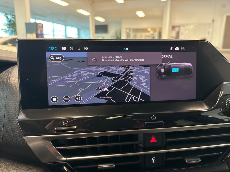 Citroën ë-C4 X 50 Shine 4d