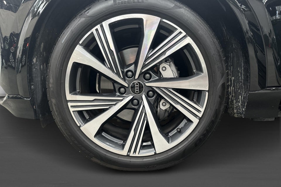 Audi Q6 e-tron S-line plus performance 5d