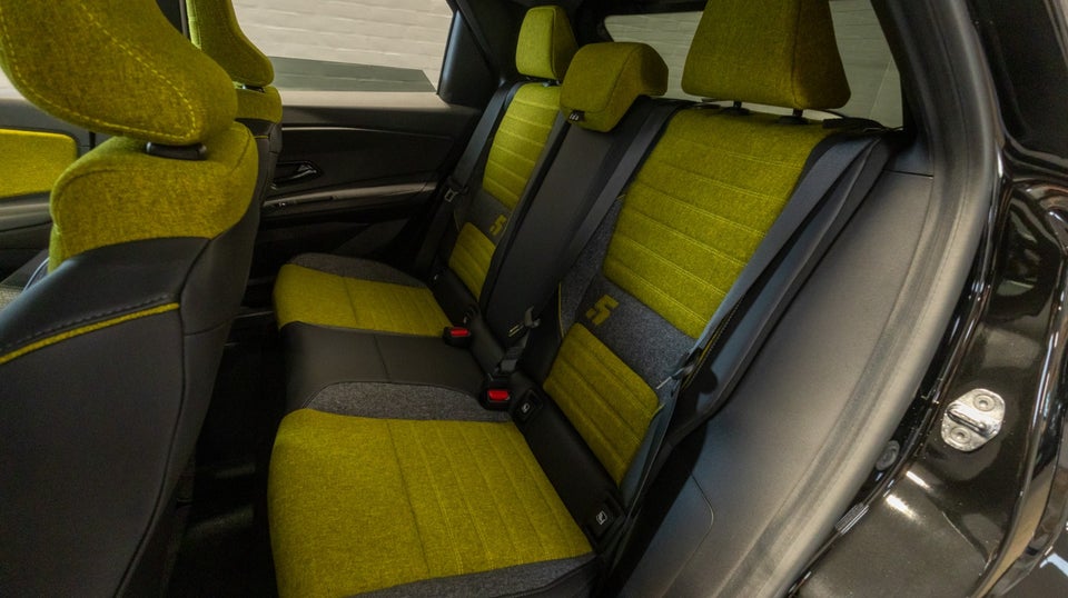 Renault 5 E-Tech 52 Iconic 5d