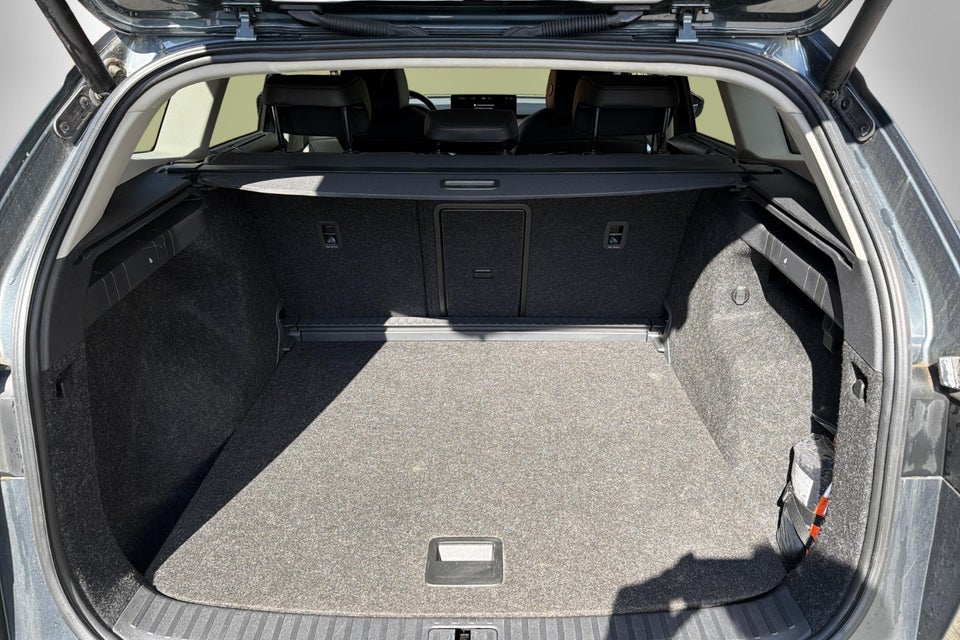 Skoda Enyaq 80 iV Suite 5d