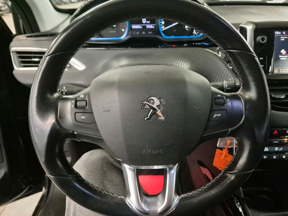 Peugeot 2008 1,5 BlueHDi 100 Prestige Sky 5d