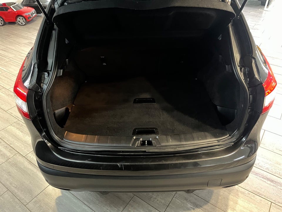 Nissan Qashqai 1,2 Dig-T 115 N-Vision 5d