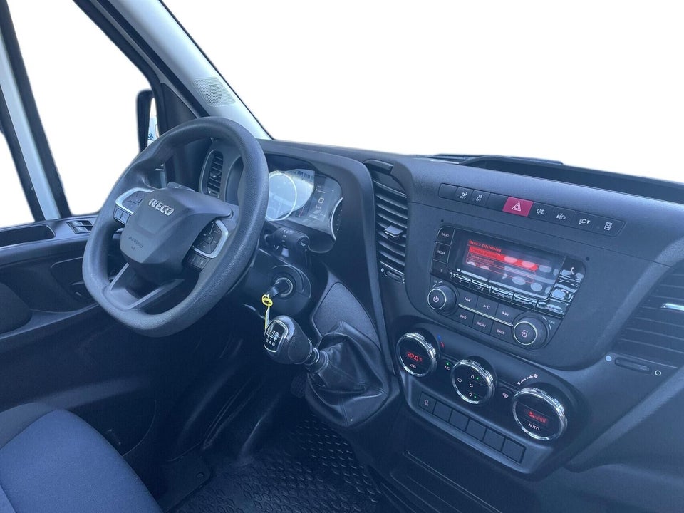 Iveco Daily 2,3 35S16 3450mm Lad 2d