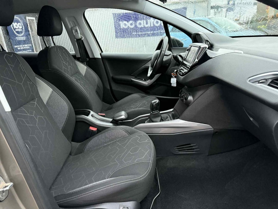 Peugeot 2008 1,6 BlueHDi 100 Active 5d