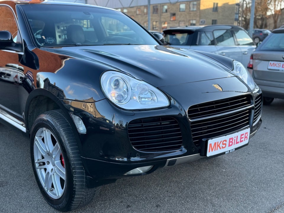 Porsche Cayenne Turbo 4,5 Tiptr. Van 5d