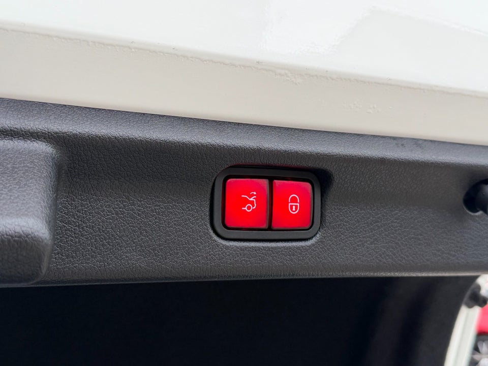 Mercedes EQE350 AMG Line 4d