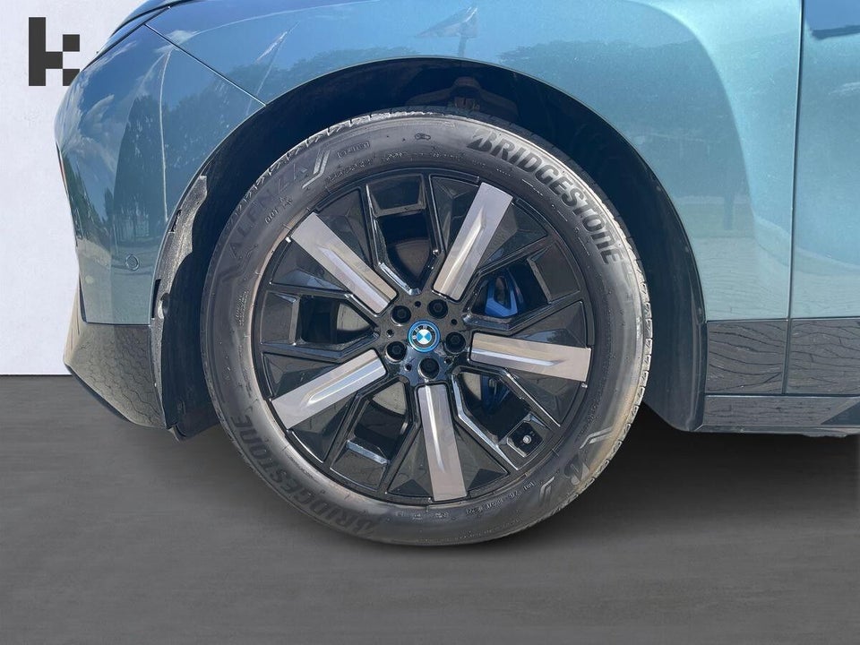 BMW iX xDrive40 Supercharged Sport 5d