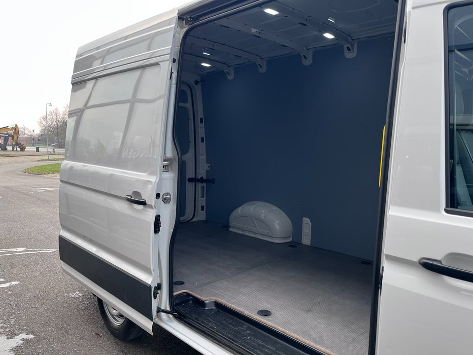 VW Crafter 35 2,0 TDi 102 Kassevogn L3H2
