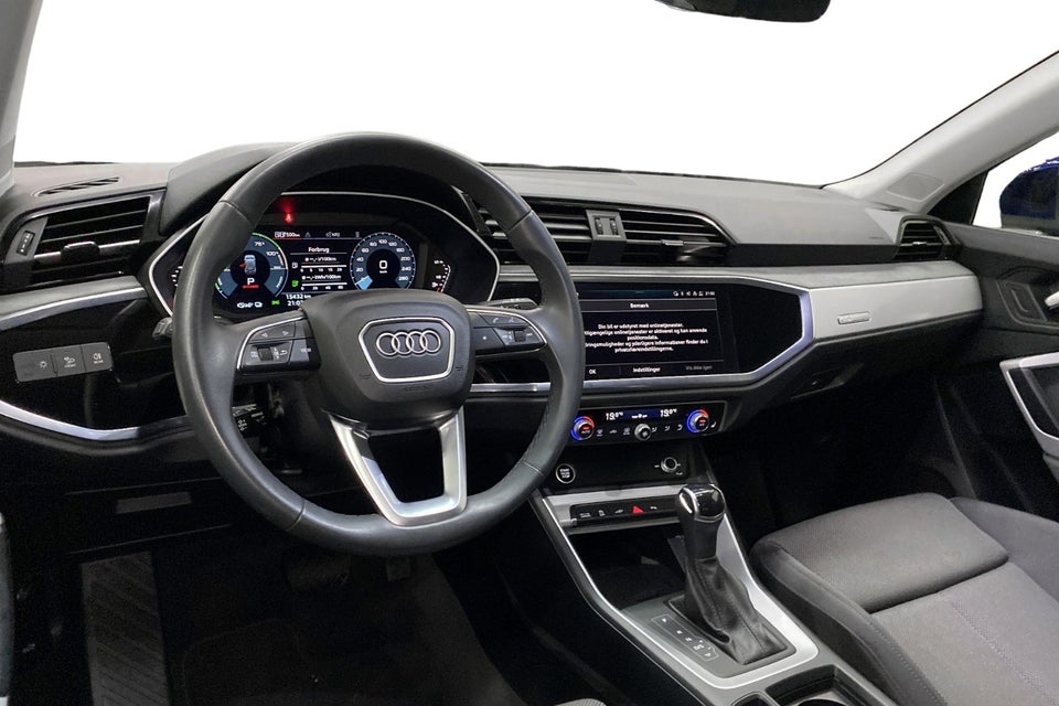 Audi Q3 45 TFSi e Attitude+ S-tr. 5d