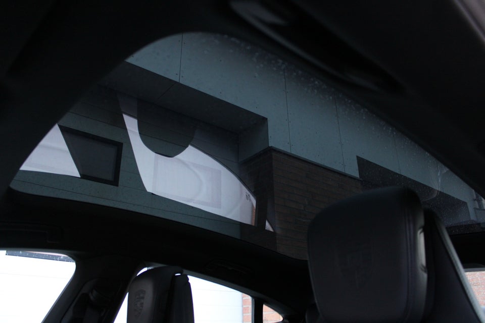 Porsche Taycan 4S Performance+ 4d