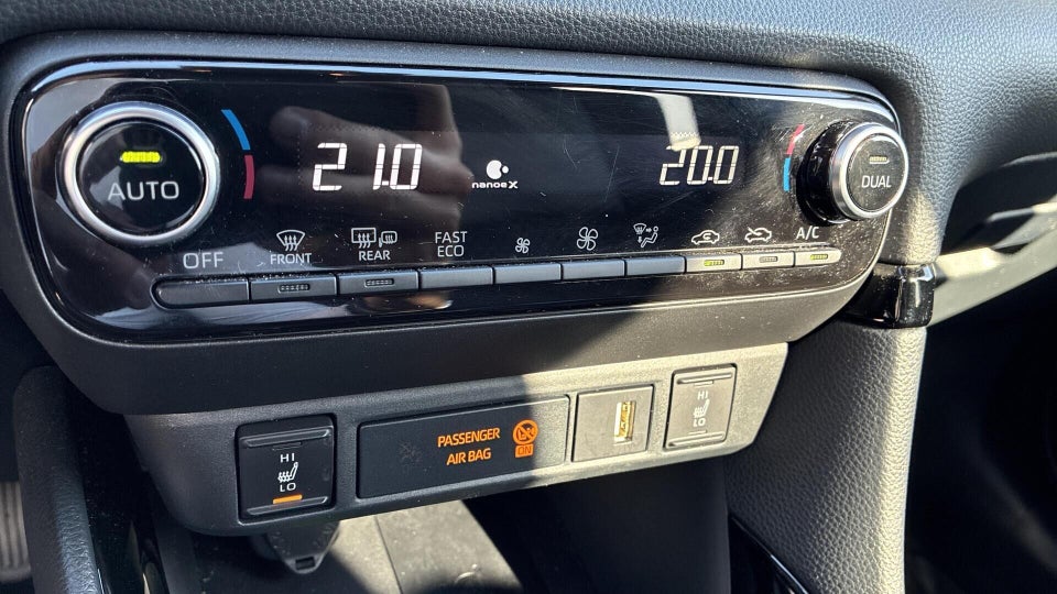 Toyota Yaris 1,5 Hybrid Style e-CVT 5d